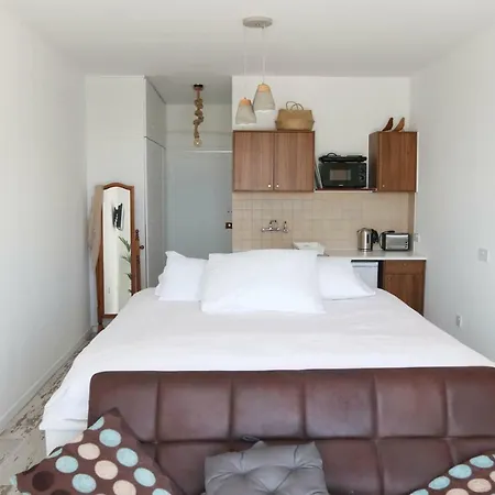 Nomasuites - Sea Studio * Pafos