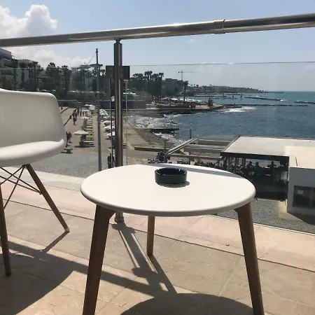Nomasuites - Sea Studio Apartament